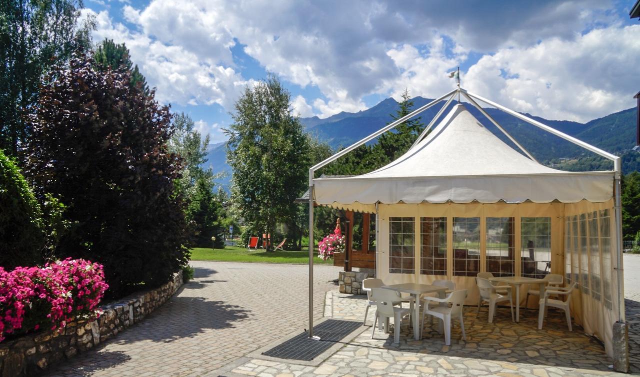 Meuble Sci Sport Hotel Бормио Екстериор снимка